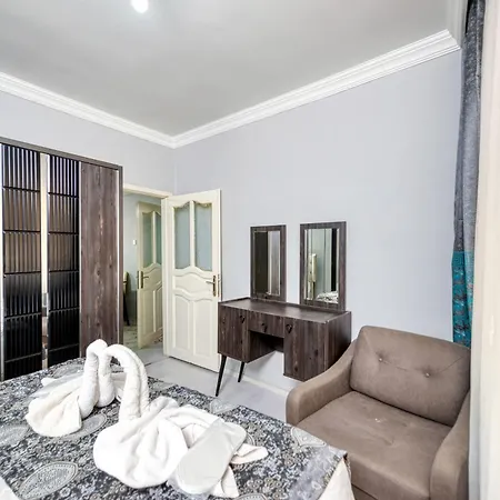Aparthotel H-legacy Boutique 2*