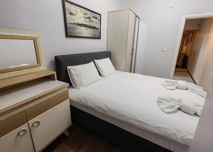 Aparthotel H-legacy Boutique 4*